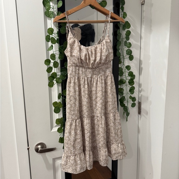 Daisy Floral Print mid Cami Dress - Picture 6 of 7